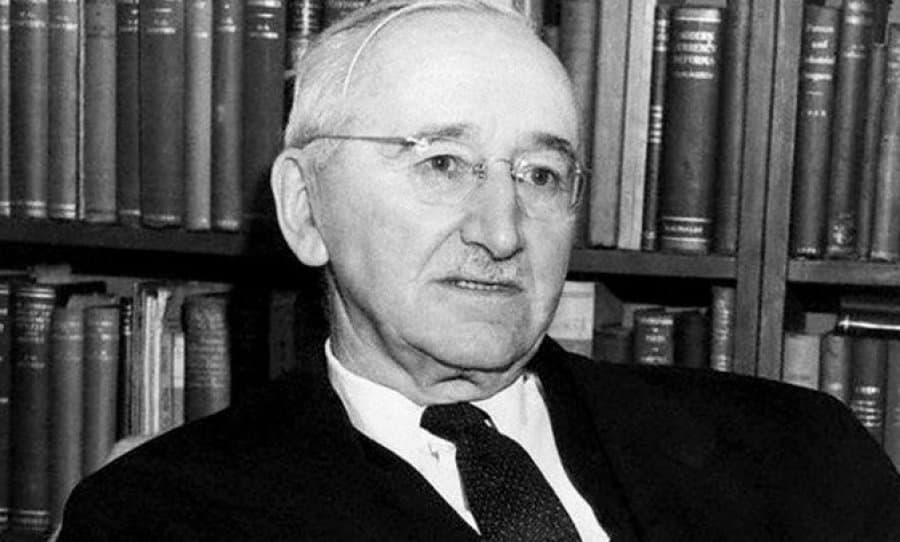 FRİDRİX AVQUST FON HAYEK 1
