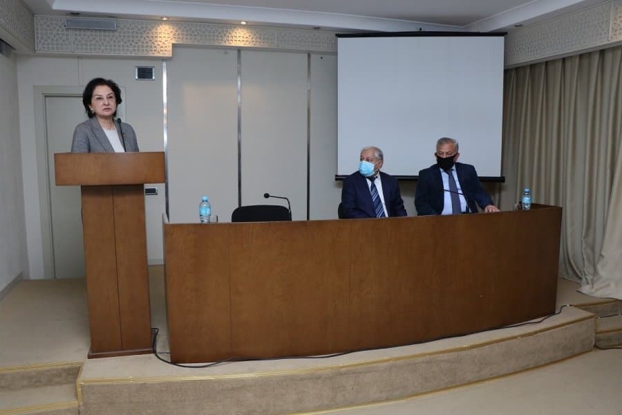 Post-Konflikt Ərazilərin Bərpası Elmi Mərkəzinin rəhbəri AzMİU-da elmi seminarda çıxış edib 1