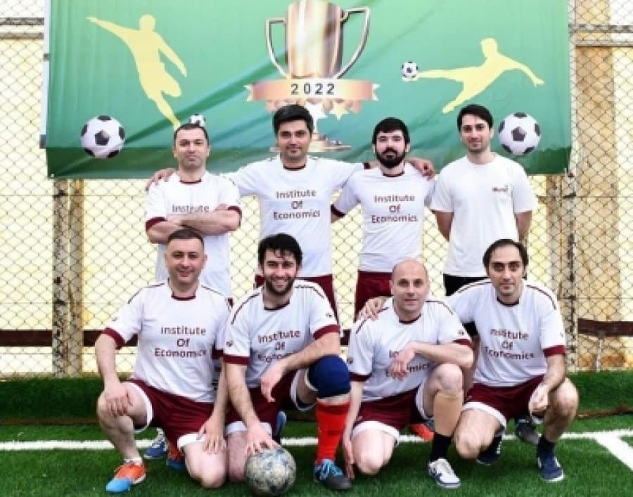İqtisadiyyat İnstitutunun futbol komandası rəqibini 11:1 hesabı ilə məğlub etdi 1