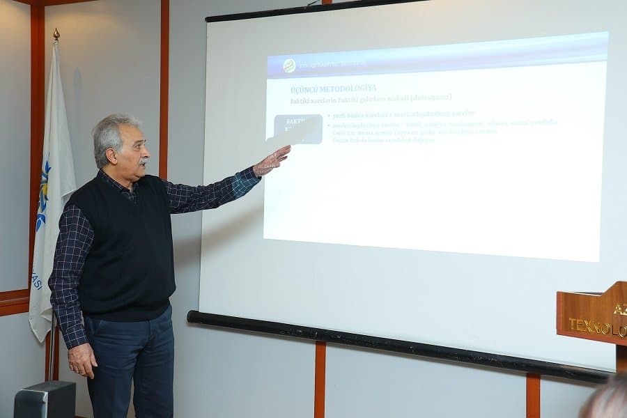 Professor Nazim Müzəffərli Azərbaycan Texnologiya Universitetində mühazirə oxuyub 1
