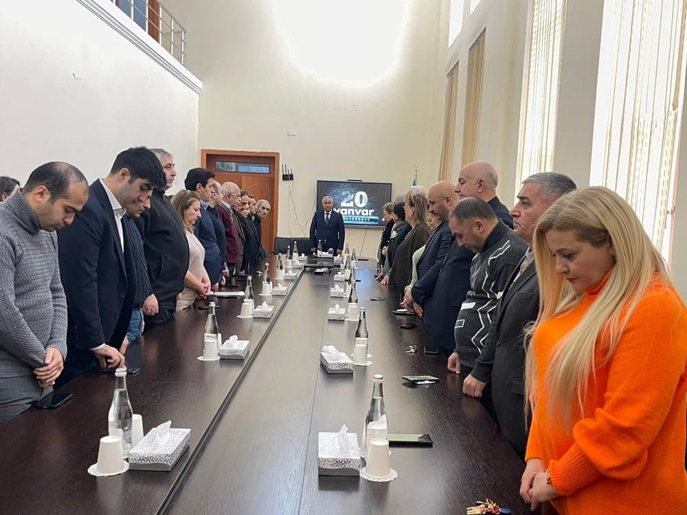 Институт Экономики почтил память шехидов 20 января 7