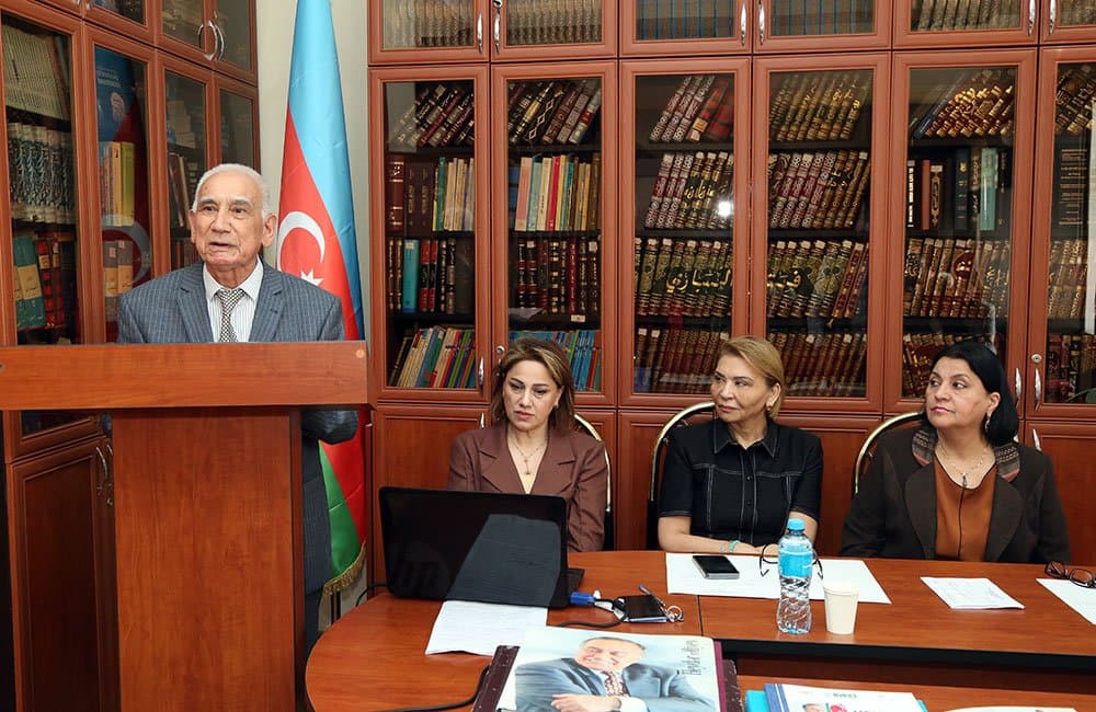 İqtisadiyyat İnstitutunun baş elmi işçisi AMEA-nın İctimai Elmlər Bölməsinin elmi seminarında məruzə ilə çıxış edib