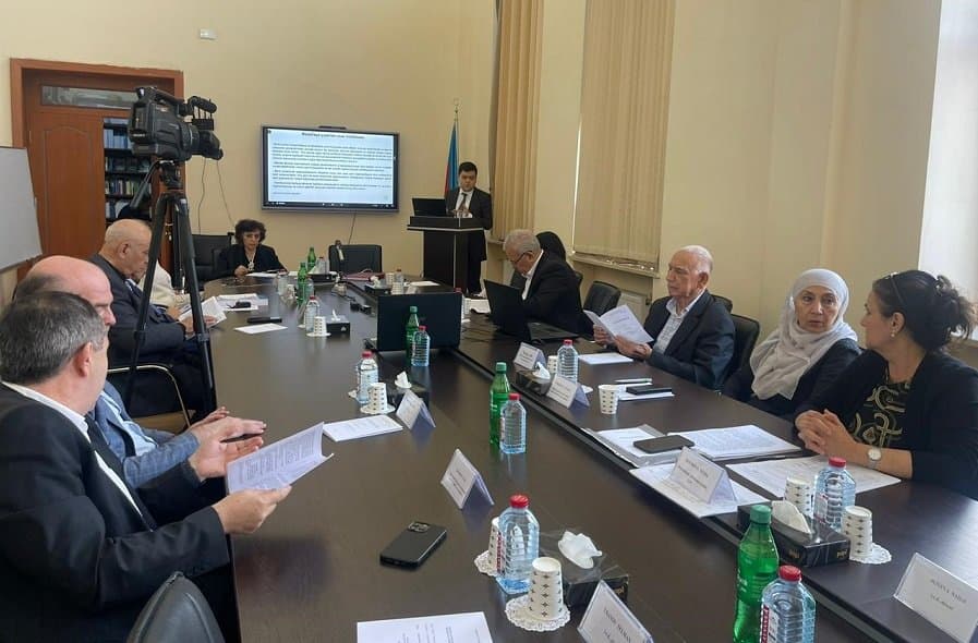 Dissertasiya Şurasında “Müasir tələblər baxımından bank sektorunun inkişaf istiqamətləri”  müzakirə olunub 2