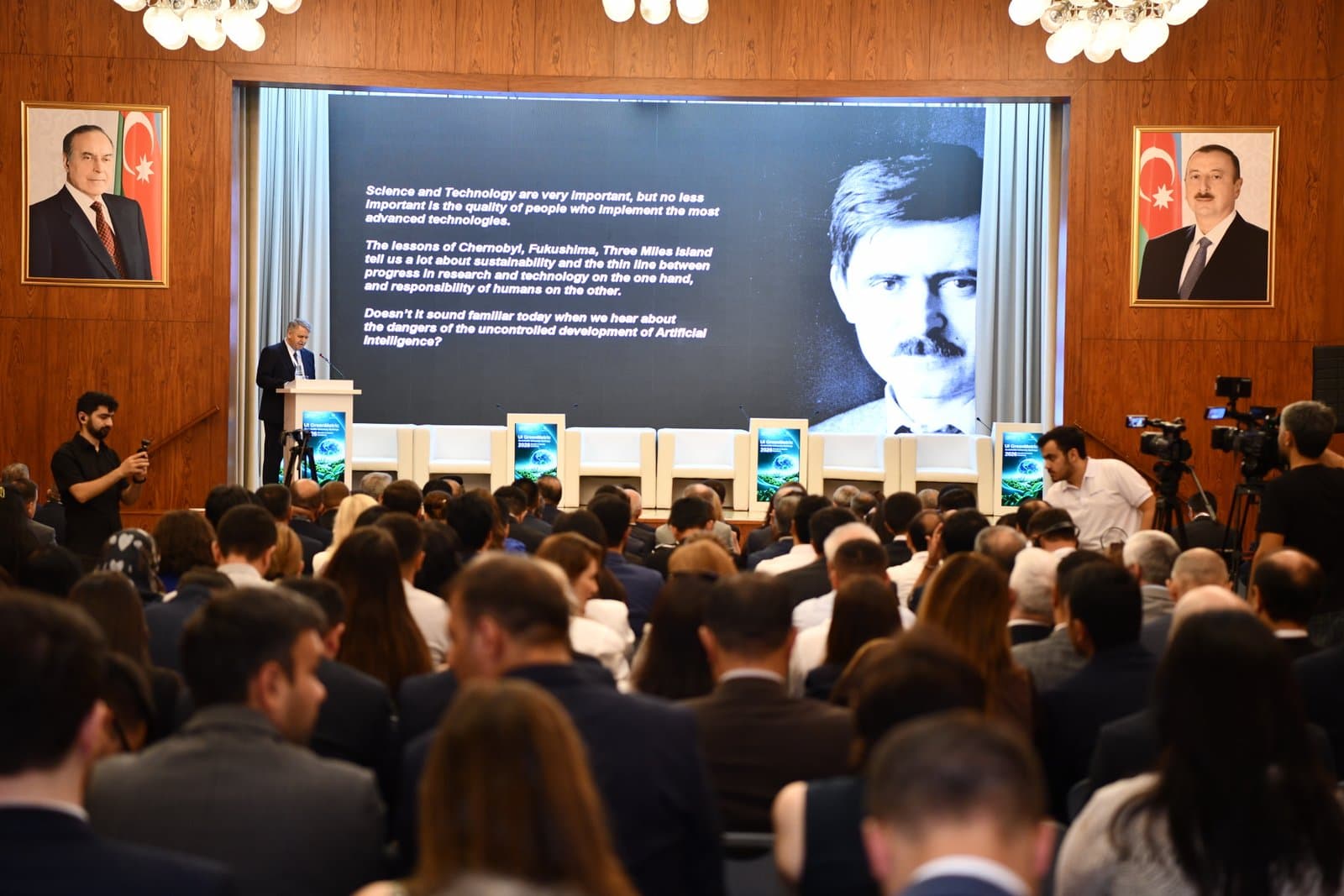 İqtisadiyyat İnstitutunun alimləri ADNSU-da “UI GreenMetric Dayanıqlı Universitetlərin Reytinqi: 2026-cı il üzrə nəticələr və mükafatlandırma mərasimi”də iştirak ediblər 2