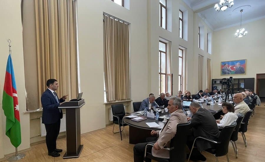 Azərbaycanın ali təhsil müəssisələrində kadr hazırlığının keyfiyyət təminatı problemləri mövzusunda dissertasiya işi müdafiə olunub 2