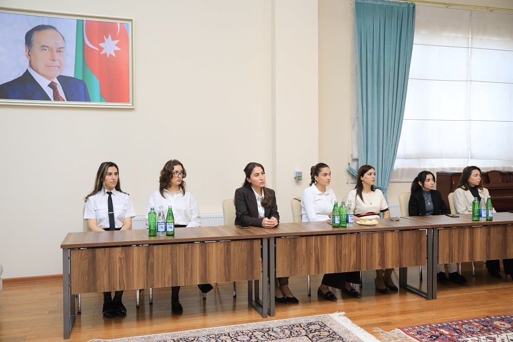 Professor Nazim Müzəffərli Milli Aviasiya Akademiyasında mühazirə oxuyub 5