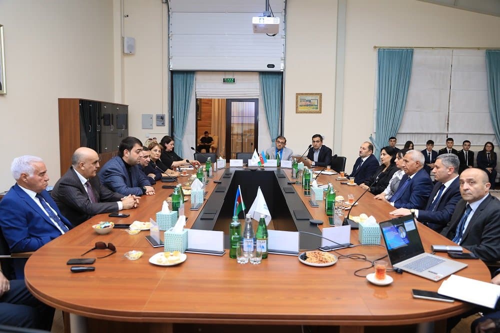 Professor Nazim Müzəffərli Milli Aviasiya Akademiyasında mühazirə oxuyub 2