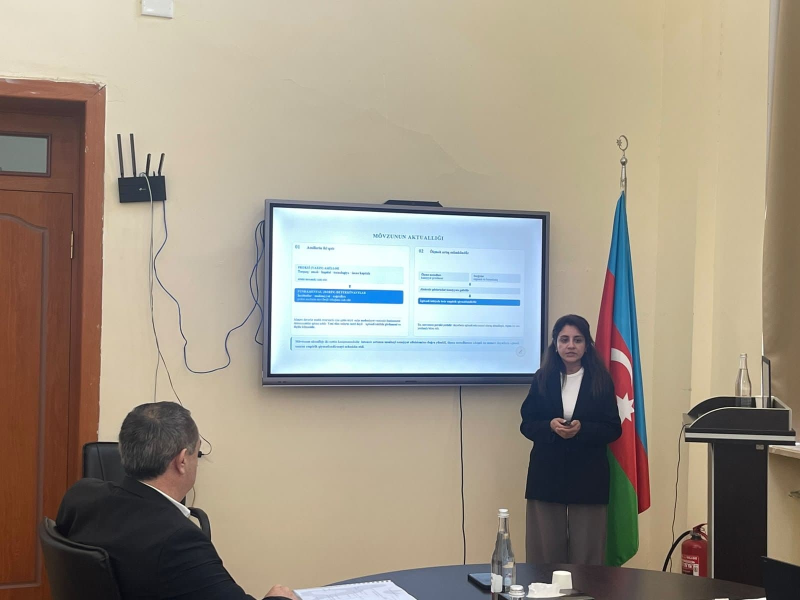 Elmi seminarda “Mənəvi dəyərlərin iqtisadi inkişafa təsirinin qiymətləndirilməsi” mövzusunda dissertasiya işi müzakirə olunub 2