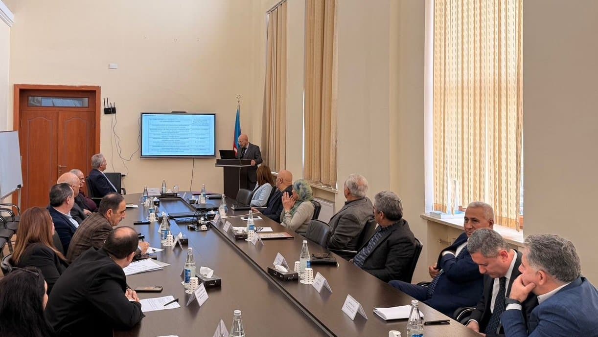 Elmi Şurada elmi şöbələrin hesabatı dinlənilib 2