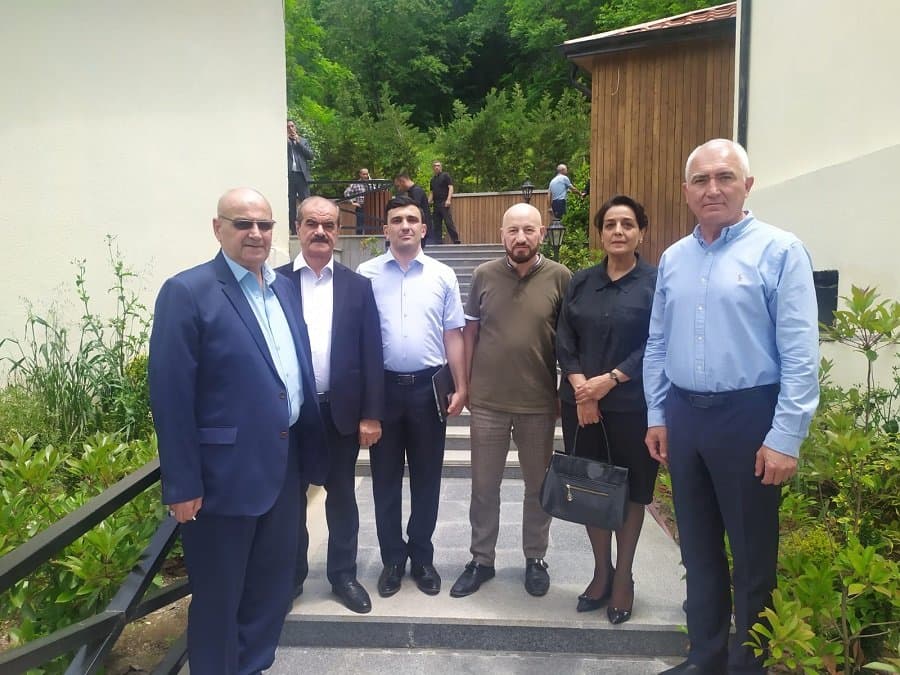 Prezidentin Laçın rayonunda xüsusi nümayəndəsi Məsim Məmmədov Post-konflikt Ərazilərin Bərpası Elmi Mərkəzinin əməkdaşlarını qəbul edib 3