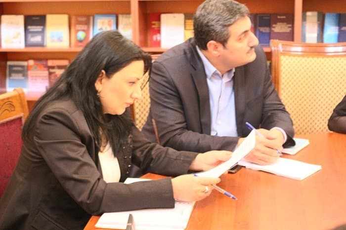 Azərbaycanda ixracın və investisiyaların təşviqi problemləri müzakirə olundu 18.02.2016 11
