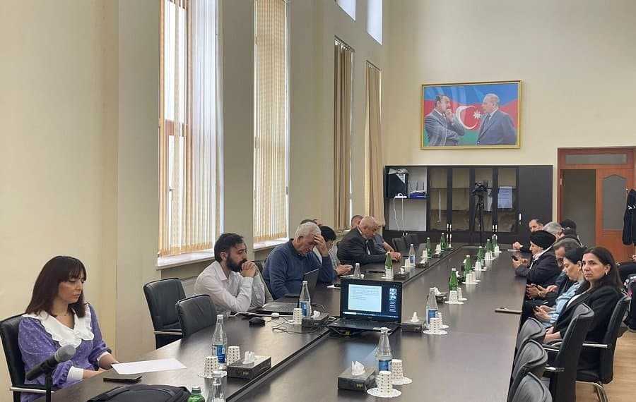На научном семинаре обсуждены проблемы развития фондового рынка в Азербайджане 3