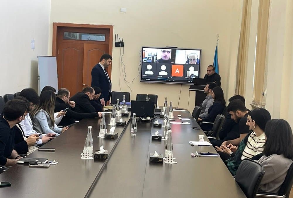 Gənc Alimlər və Mütəxəssislər Şurasında gənc tədqiqatçının məruzəsi dinlənilib 3
