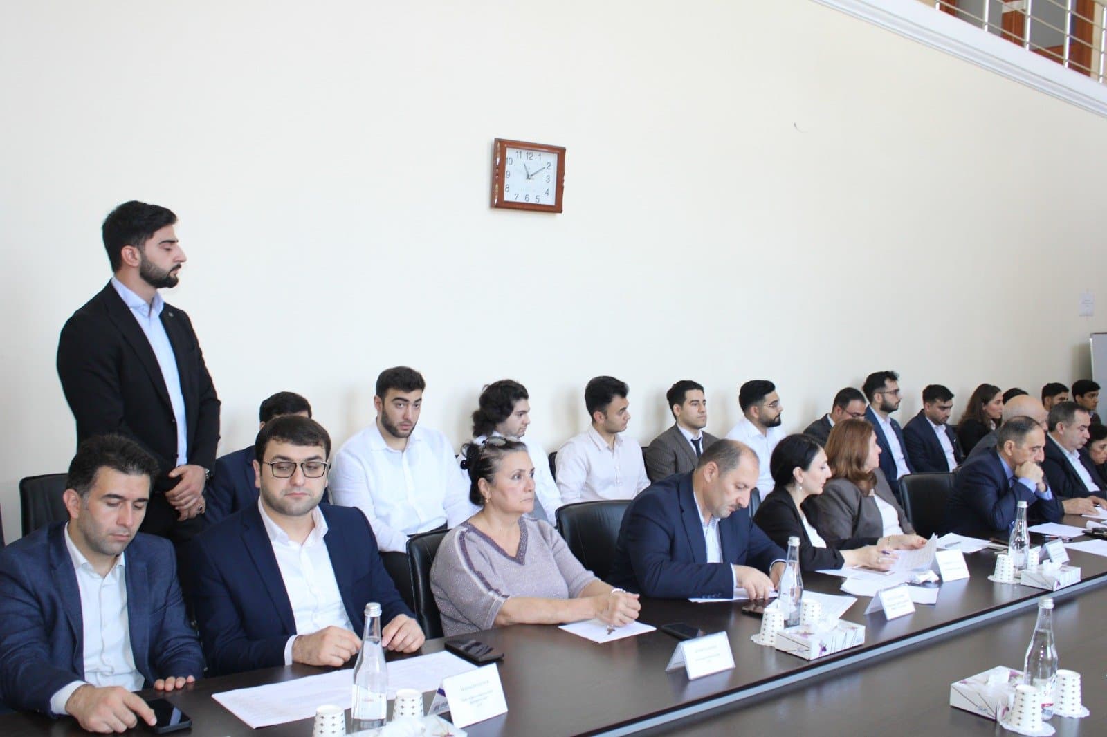 İqtisadiyyat İnstitutunun Elmi Şurasında doktorantların dissertasiya mövzuları  müzakirə edilib 2