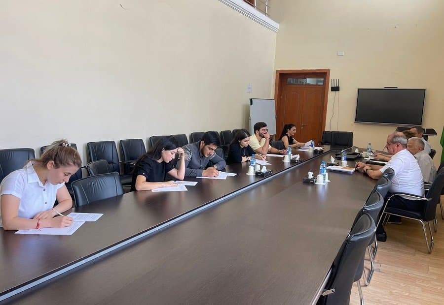 İqtisadiyyat İnstitutunda ixtisas fənni üzrə doktoranturaya qəbul imtahanları keçirilir 1