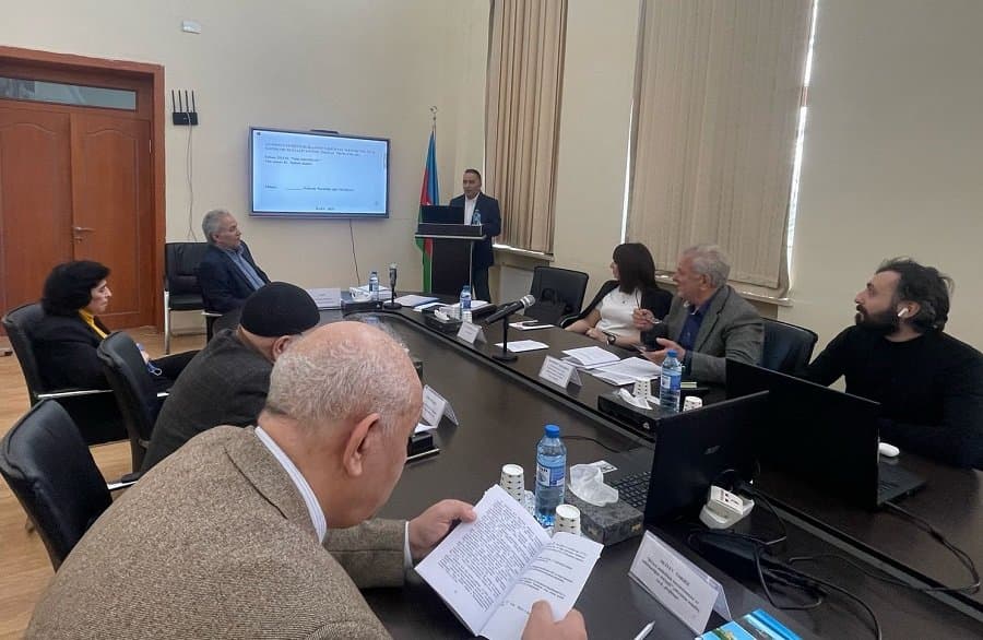 “Azərbaycan Respublikasının nəqliyyat sektorunda özəl sahibkarlıq fəaliyyətinin inkişaf problemləri” mövzusunda doktorluq dissertasiya işi müdafiə olunub 2