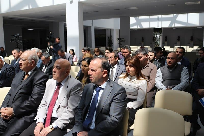 “İS(S)İ - 2015: İqtisadiyyatın liberallıq potensialı” kitabının təqdimat mərasimi 27.04.2017 9