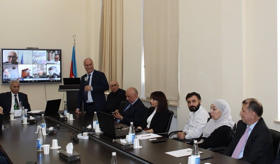 На научном семинаре Института Экономики обсуждена борьба с коррупцией 3