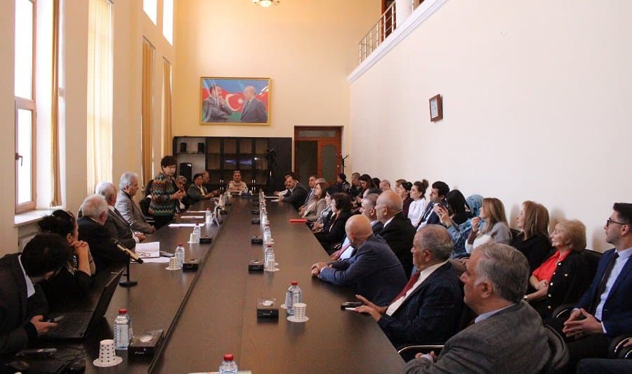Latviya Universitetinin professoru İnna Şteinbukaya İqtisadiyyat İnstitutunun “Fəxri doktoru” adı verilib 3