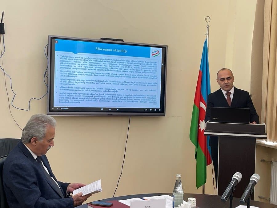 Состоялась защита диссертации на тему "Формирование маркетинговой деятельности на агроперерабатывающих предприятиях Ленкоранского экономического района" 2
