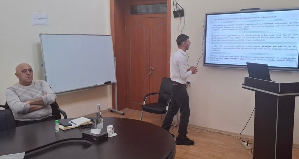 “Monetar və fiskal tənzimləmə problemləri” şöbəsində hesabatlar dinlənilib 2