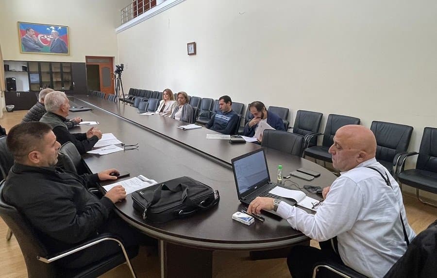 “Monetar və fiskal tənzimləmə problemləri” şöbəsinin əməkdaşları hesabat veriblər 2