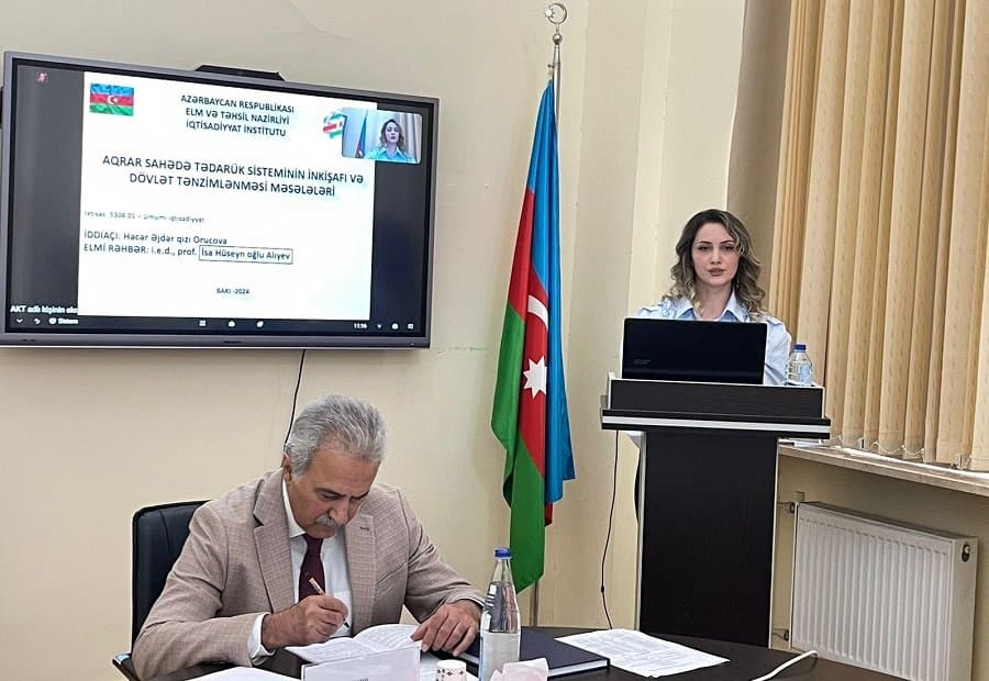 “Aqrar sahədə tədarük sisteminin inkişafı və dövlət tənzimlənməsi məsələləri” mövzusunda dissertasiya işi müdafiə edilib 2
