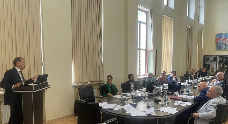 “Azərbaycan Respublikasında sahibkarlığın inkişafında institusional tənzimlənmənin təkmilləşdirilməsi” mövzusunda dissertasiya işi müdafiə olunub 2