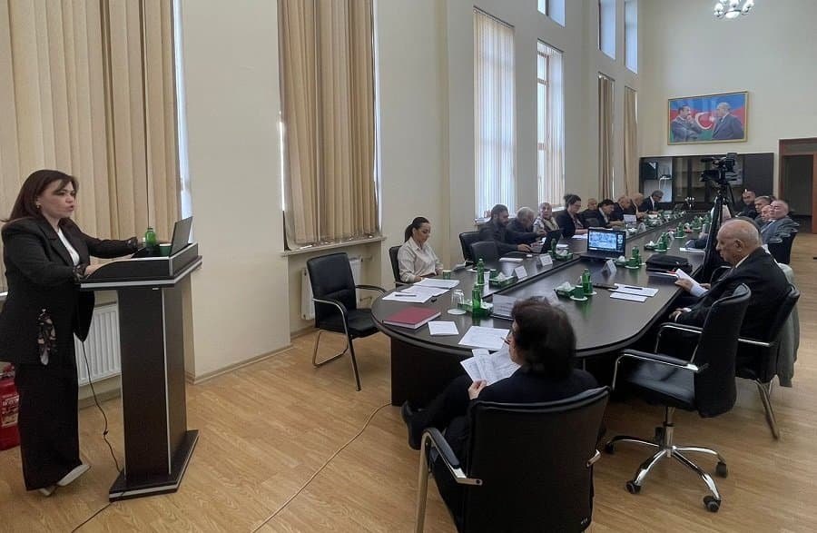 “Yüngül sənaye sahəsində investisiya siyasətinin müasir istiqamətləri” mövzusunda dissertasiya işi müdafiə olunub 2