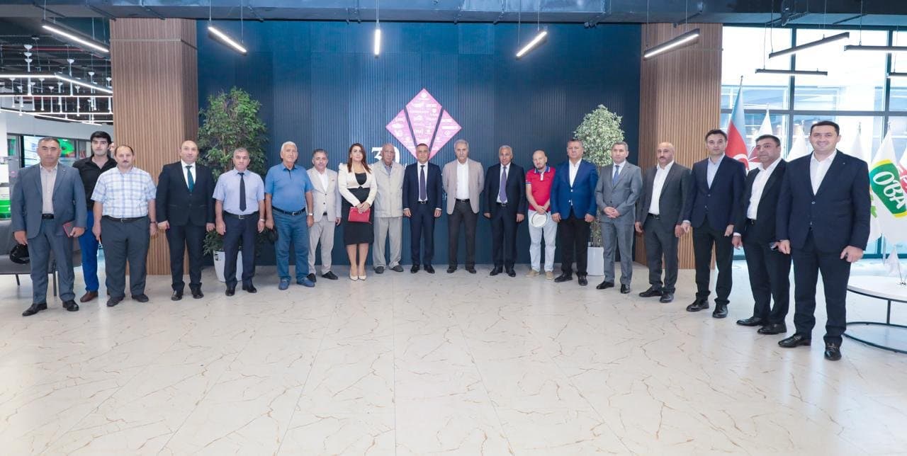 Employees of the Institute of Economics got acquainted with the activities of the Veysaloglu Group of Companies