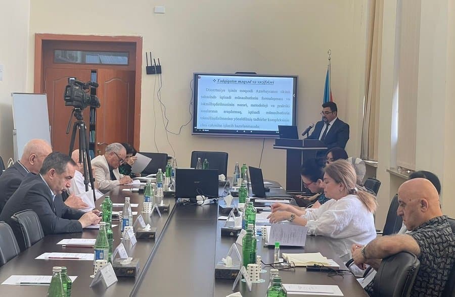 “Azərbaycanın tikinti sahəsində iqtisadi münasibətlərin formalaşması və təkmilləşdirilməsi” mövzusunda dissertasiya işi müdafiə olunub