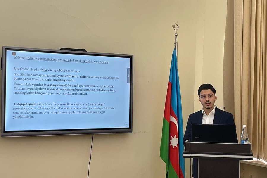 “Sənaye sahələrinin innovasiyalaşdırılmasının maliyyə problemləri və həlli istiqamətləri” mövzusunda dissertasiya işi müdafiə olunub 2